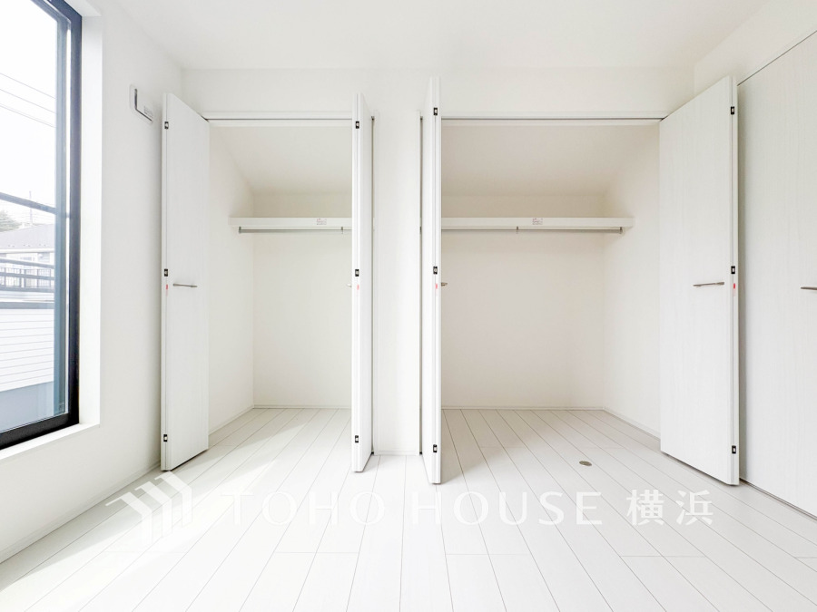 お客様の求める本当の“住み心地”とは何なのか。そのための一手間一工夫を惜しみません。街並みや周辺の環境に呼応しながら、美しく、そして毎日の暮らしを考慮した機能性の高い住まい。