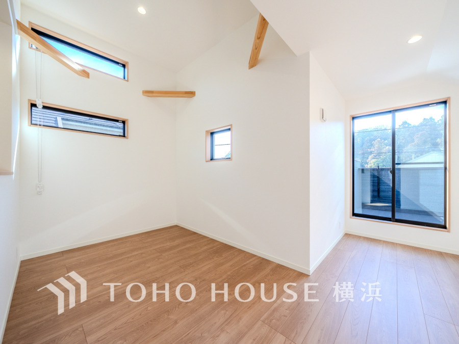 上質な時間を育む暮らしのメインステージ。寛ぎとコミュニケーションを育む居心地のよい場所。ここで楽しむ家族の時間が絆をより深めてくれそうです。