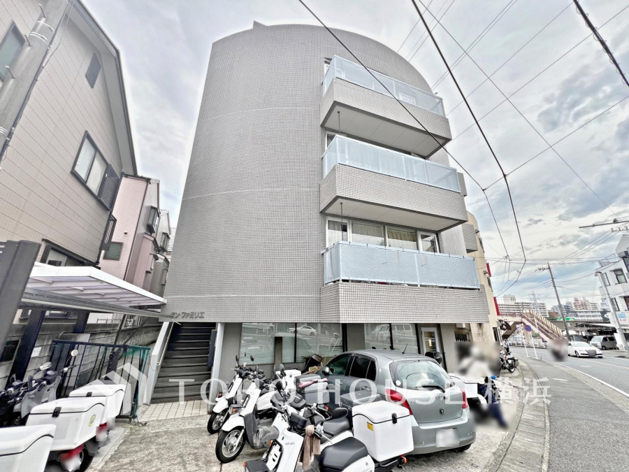 ここから始まる「日常」はご家族にとって大切で貴重な時間。少しでも豊かに、少しでも快適に。そんな想いから生まれた本邸宅は、これから先のお住まいをきっと支えてくれるはずです。