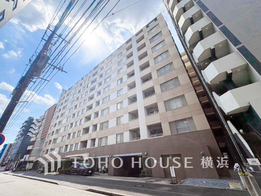 時間のゆとりと空間、爽やかな陽光がもたらす光と風を贅沢なまでに感じる暮らしが始まります。