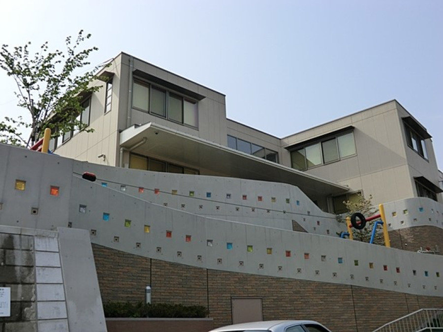 認定こども園大場白ゆり幼稚園(アットホームな雰囲気で1人1人を大切にする保育を行っています。)