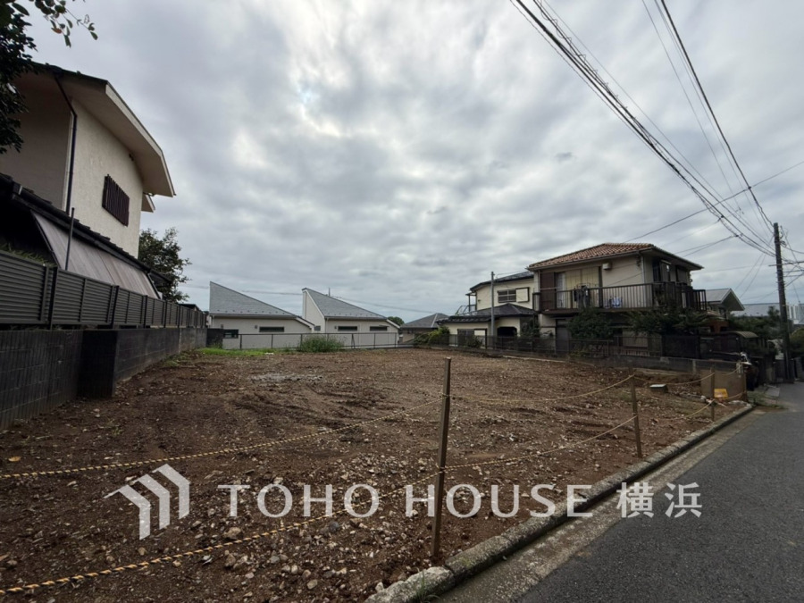 子育て環境、生活利便に優れた住環境に立地し、ゆとりある生活が送れます。（2026年9月撮影）