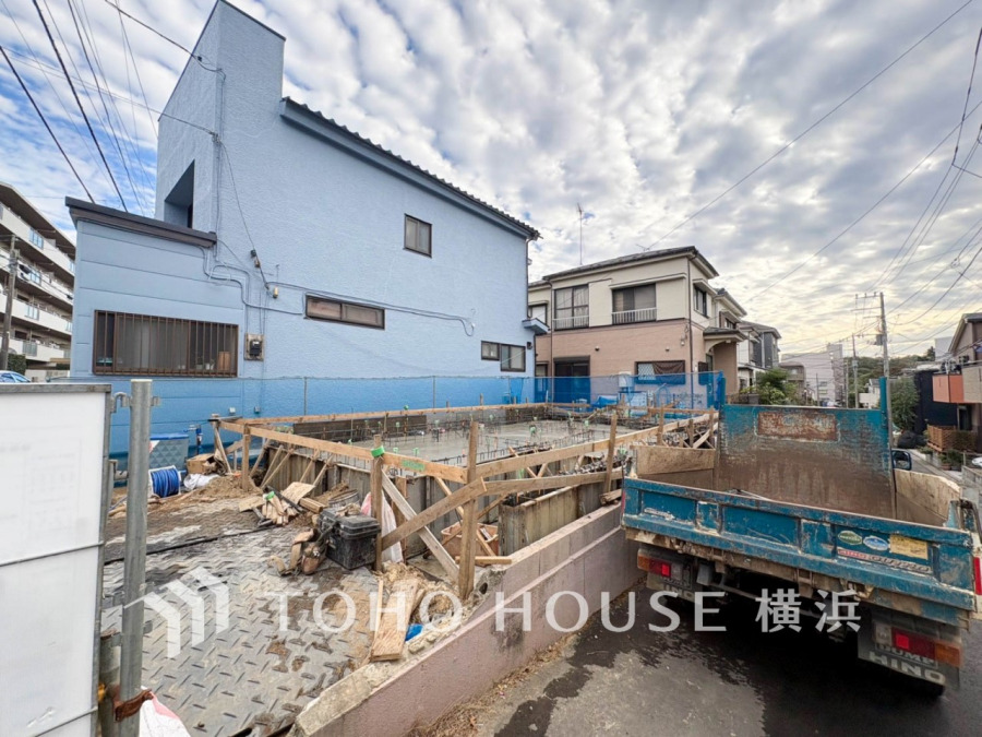 快適さや豊かさはもちろん、未来まで考えた家造りをテーマに建築されます。（2026年10月撮影）