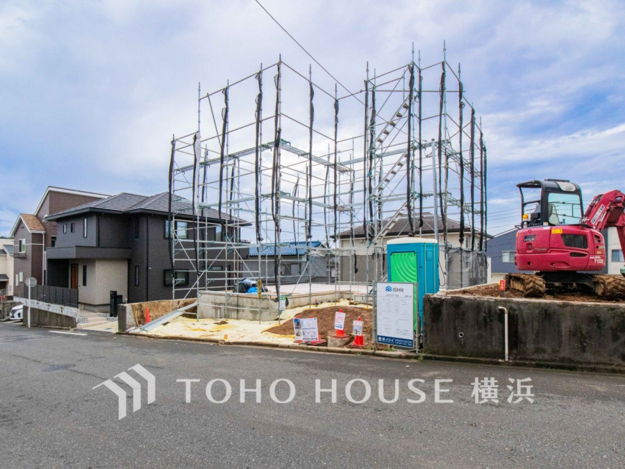 忙しく過ぎゆく日常を置き去るほど、ゆったりした時間が流れる住環境。（2026年10月撮影）