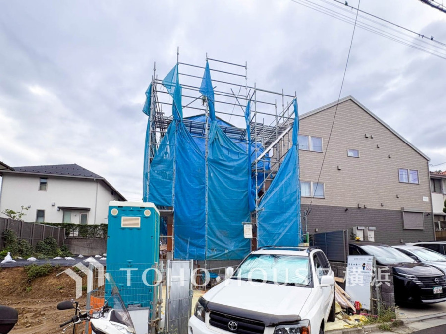 表現された空間は豊かな光と風を纏い、暮らしの時間を豊かにしてくれます。（2026年9月撮影）