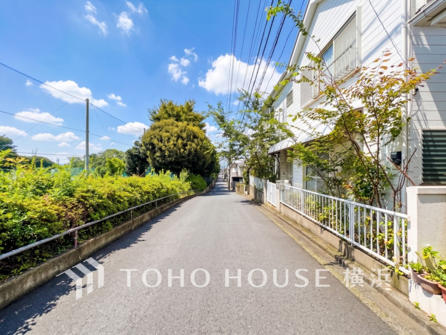 《2026年10月撮影》永住の地にふさわしい利便性と住環境を兼ね備えたお住まい。