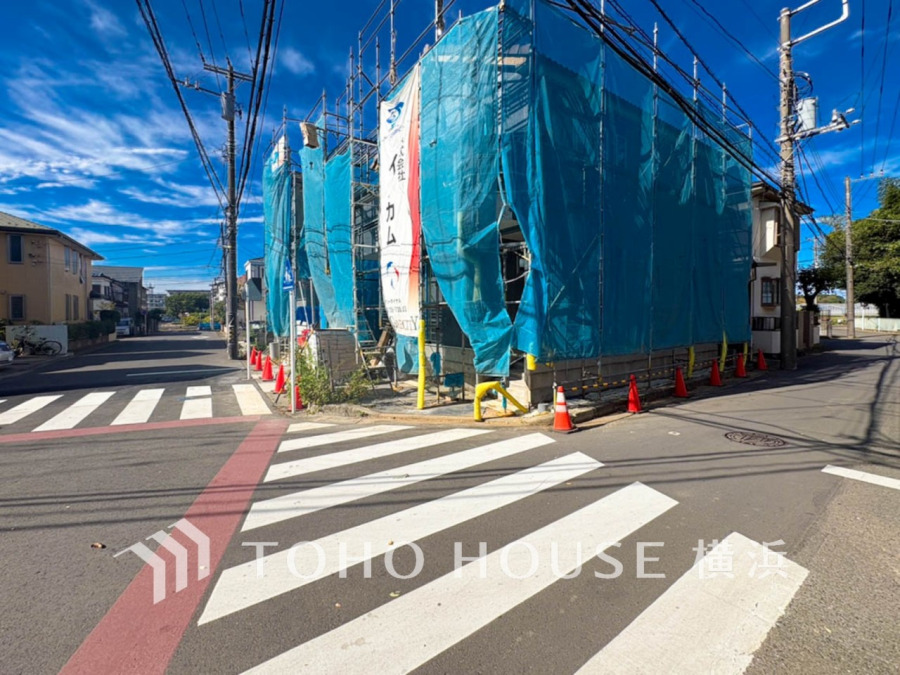 暖かな陽光と爽やかな風がハーモニーを奏でる上質な空間を愉しむ暮らし。（2026年10月撮影）
