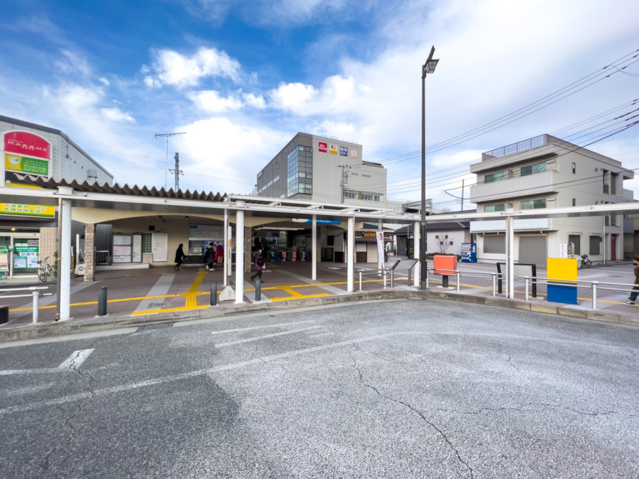 小田急江ノ島線「高座渋谷」駅(徒歩20分。新宿へは大和で快速急行に乗り換えて約52分。都心へもマリンリゾートにも快適なアクセスです。)