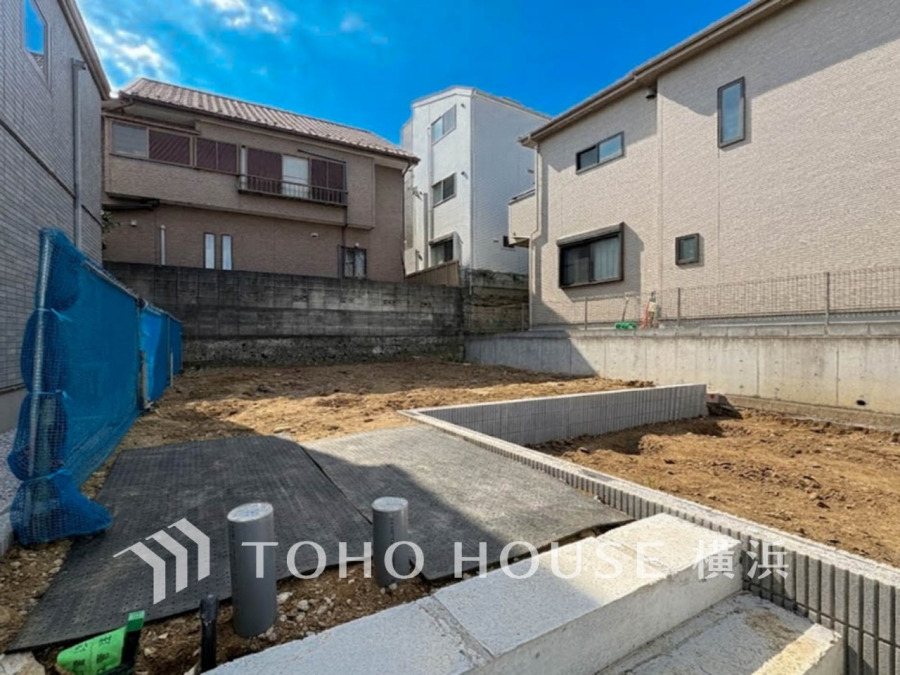快適さや豊かさはもちろん、未来まで考えた家造りをテーマに建築されます。（2026年10月撮影）